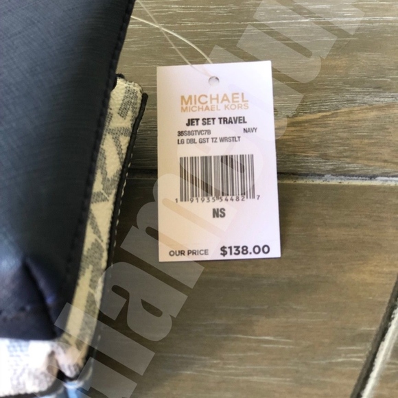 LAST ONE! Michael Kors Large Double Wristlet - Picture 5 of 8